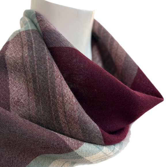 Dalgleish Scotland Vintage 100% Wool Tartan Scarf  – Burgundy, Grey & Aqua - Picture 3 of 9